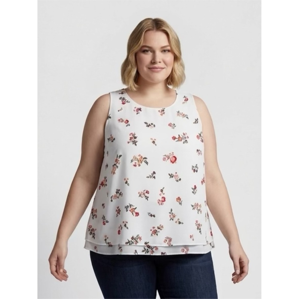 In Every Story Womens 2X Floral Sleeveless Blouse White Tiered Hem Keyhole‎ Back